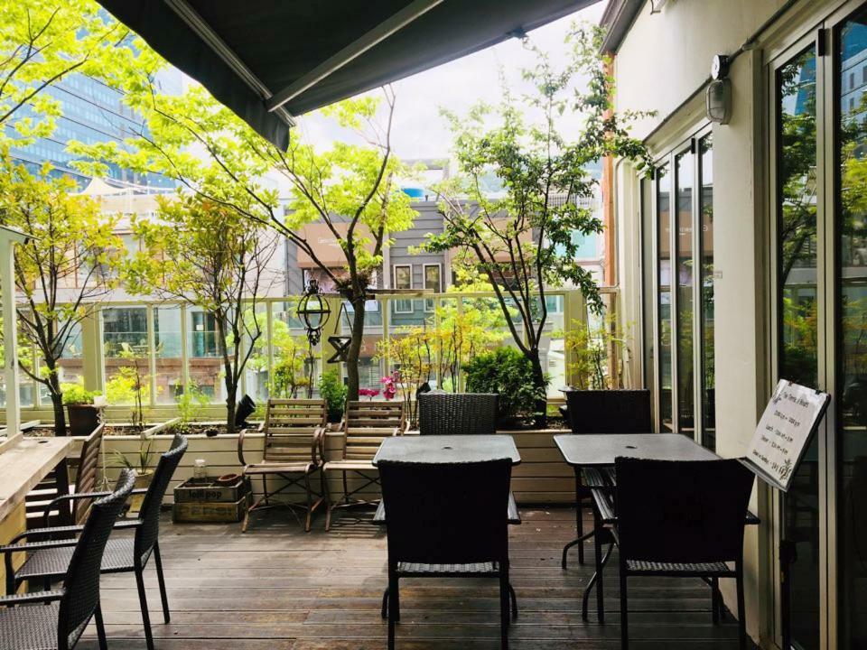 Gonggan Residence Hotel Geoje Bagian luar foto