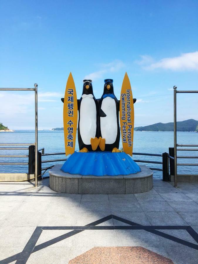 Gonggan Residence Hotel Geoje Bagian luar foto